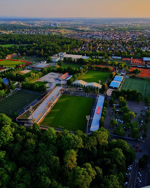 亚马尔&梅罗，17岁数据对比：亚马尔从进球到助攻以及冠军全胜.